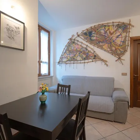Appartamento Indipendente In Villa A Casalpusterlengo