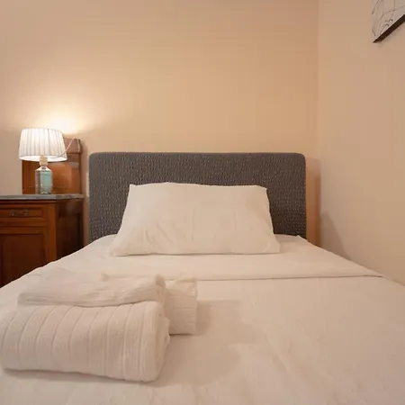 Apartment Appartamento Indipendente In Villa A Casalpusterlengo *
